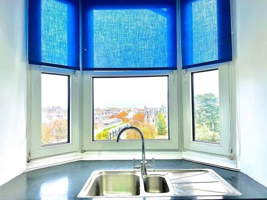 Crown House Two Bedroom Apartment Aberdeen