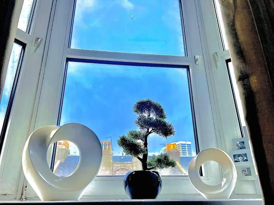 Crown House Two Bedroom Apartment Aberdeen Storbritannien