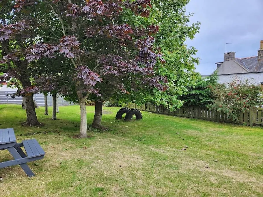 Crown House Two Bedroom Apartment Aberdeen